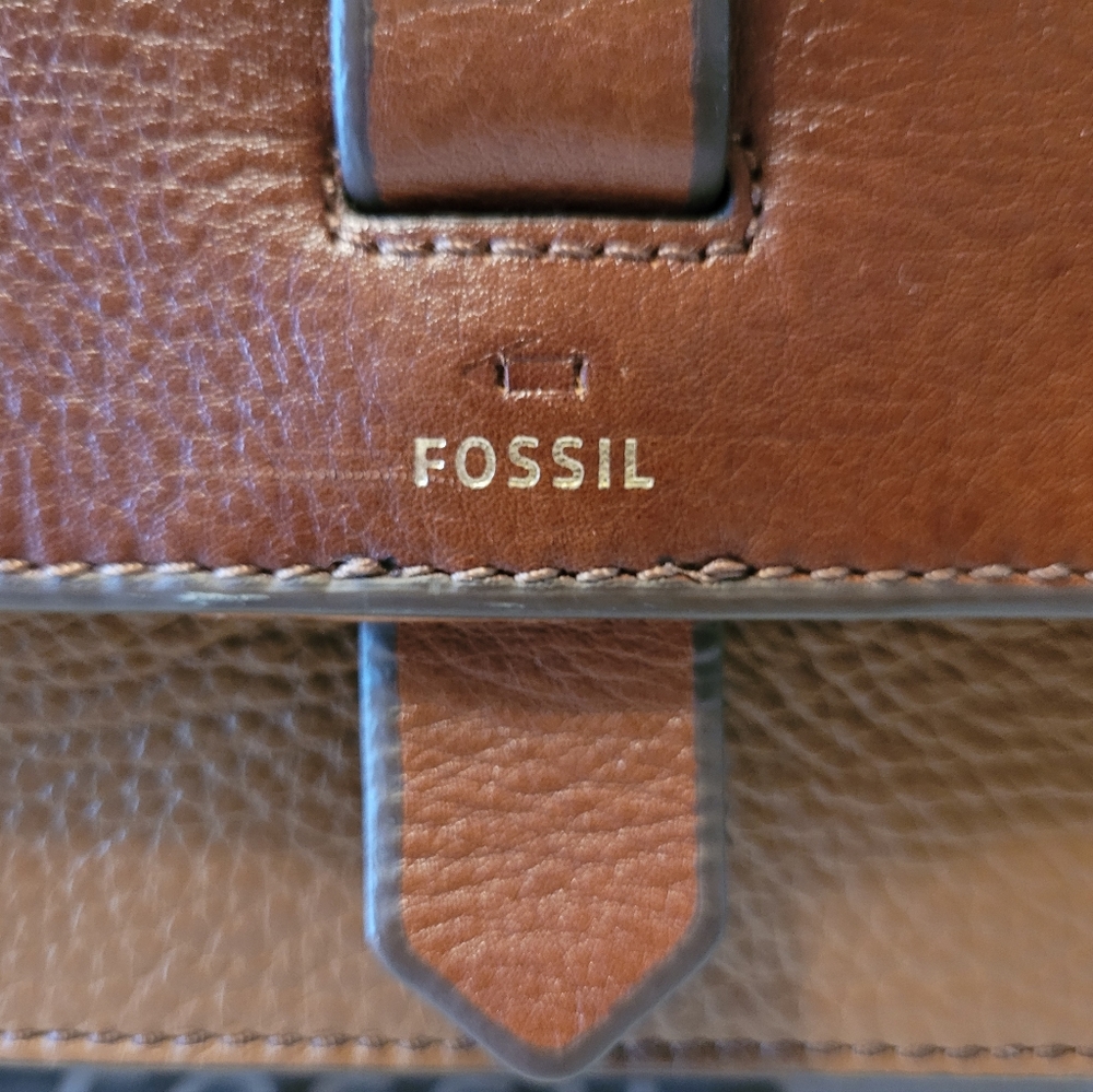 FOSSIL purse, New